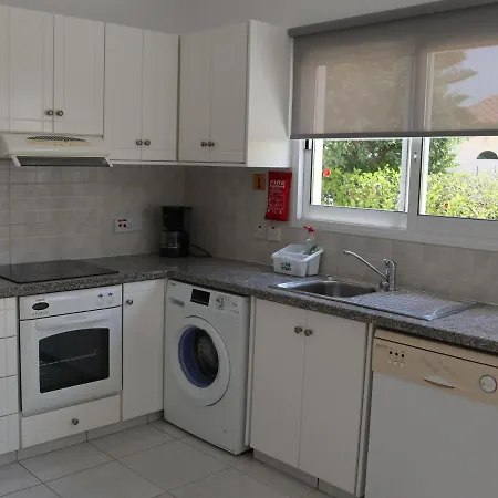 Holiday Diana's Heights Townhouse בית נופש